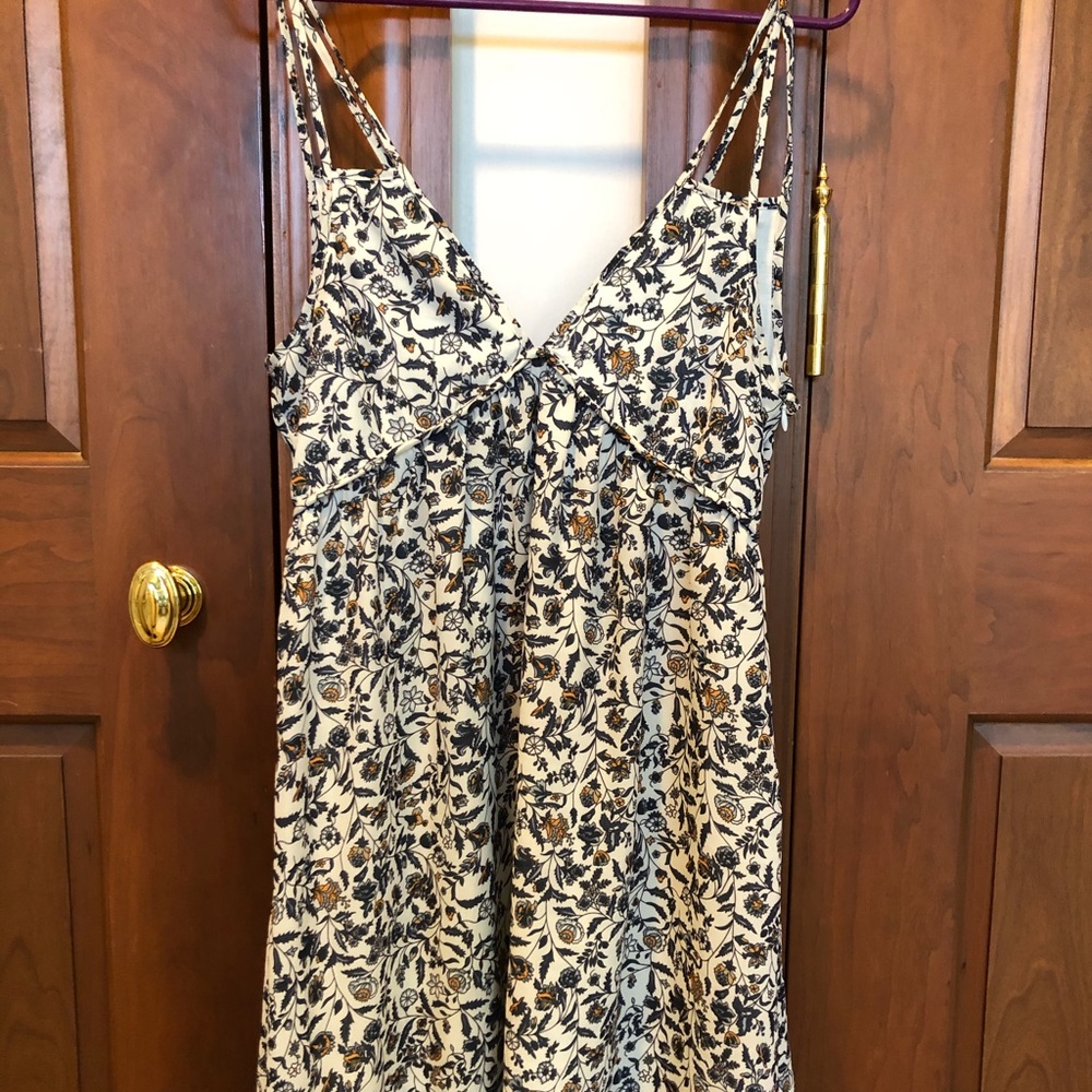 SUMMER DRESS - Picture 1 of 2
